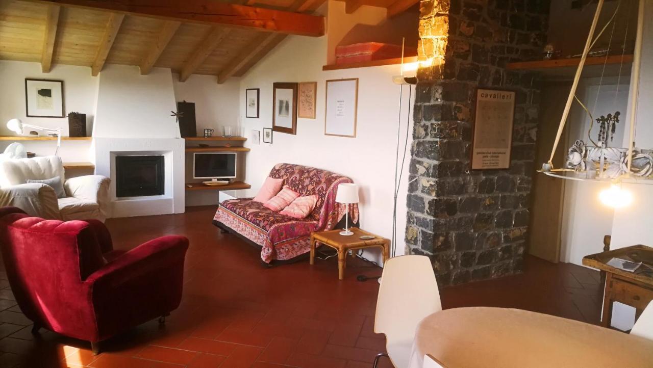 Cottage La Casa Del Pittore Reggimonti Zewnętrze zdjęcie